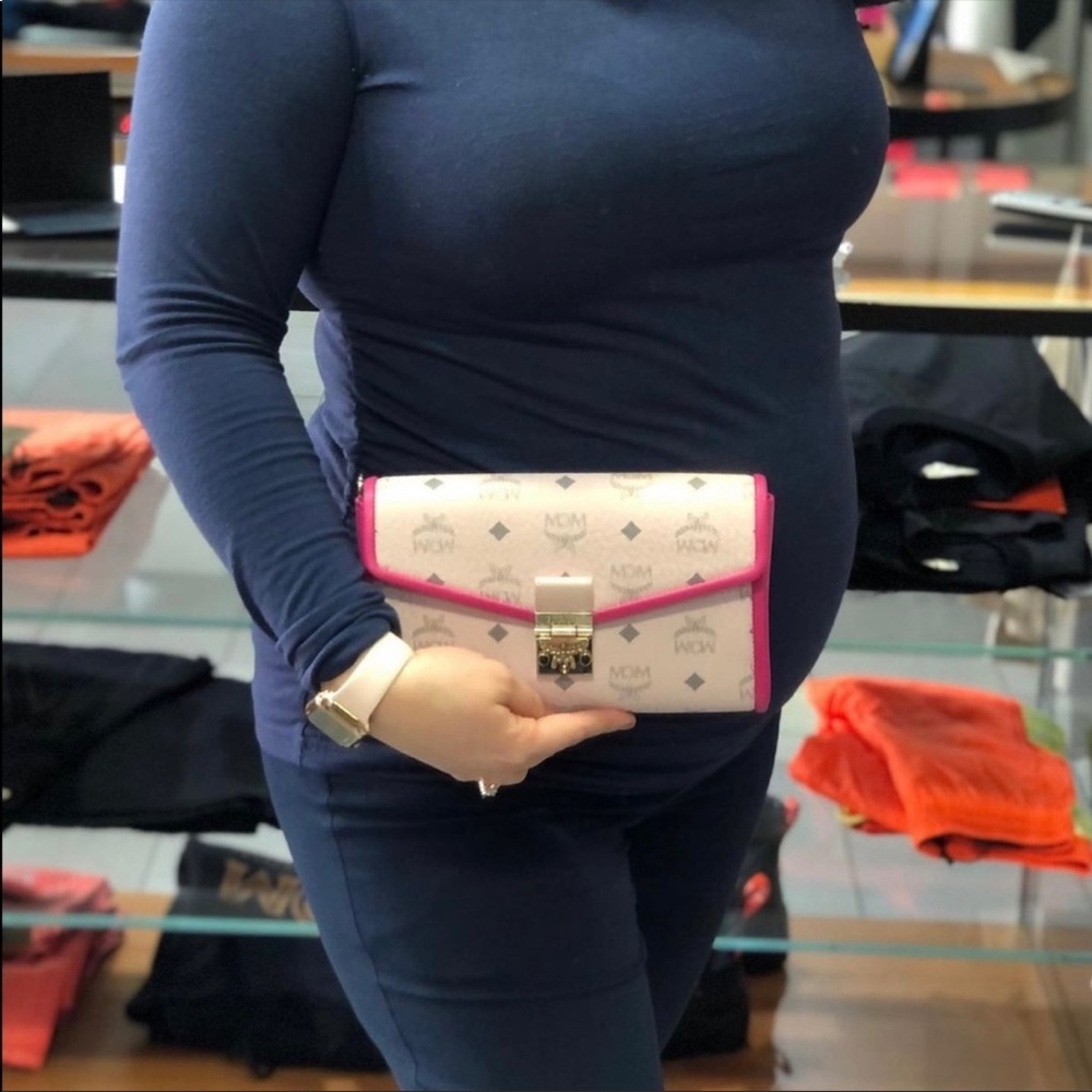 Last one! On sale! MCM medium crossbody bag $675+ tax - Picture 5 of 9